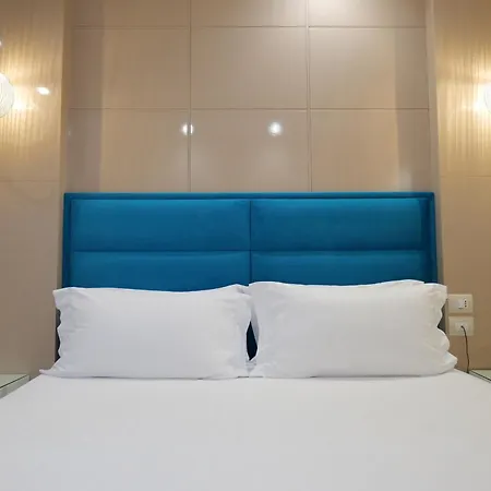 מלון Luxury 4*