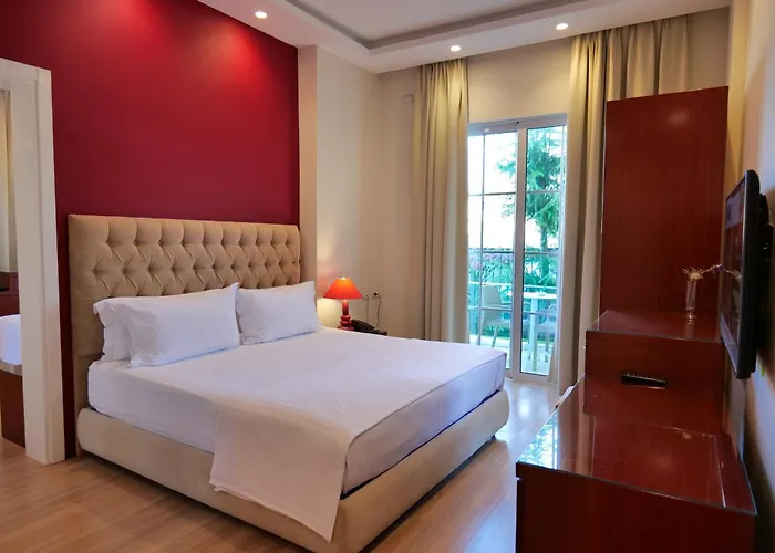 Otel Luxury 4*