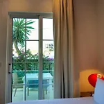 Luxury Ξενοδοχείο Εξαμίλιο