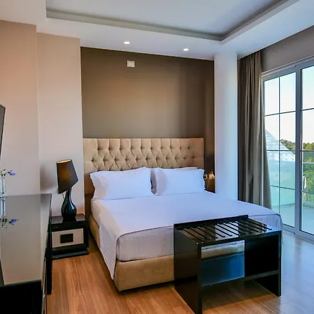 Hotel Luxury 4*