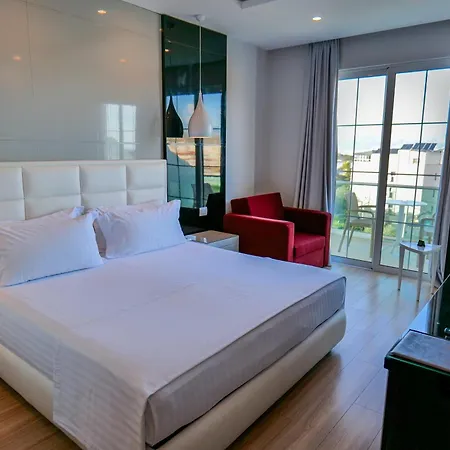 Luxury Ξενοδοχείο Εξαμίλιο