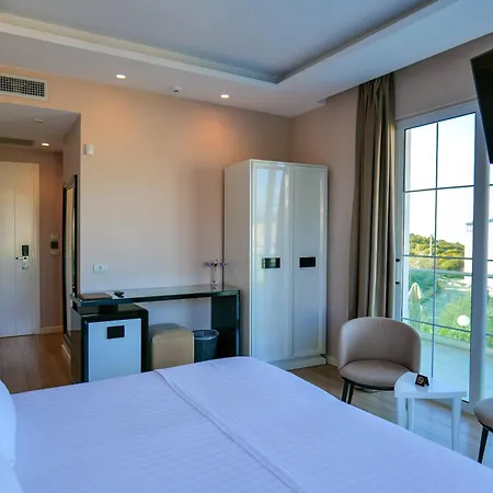 Luxury 4*