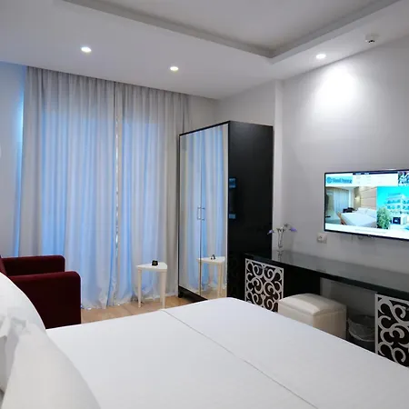 Luxury Hotel