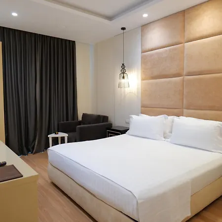 Luxury 4*
