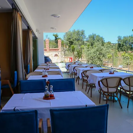 Ξενοδοχείο Luxury 4*